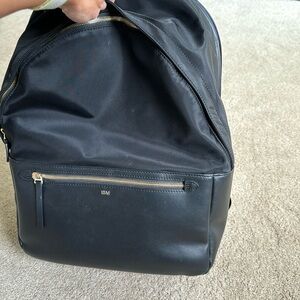 ISM The Backpack - black Large / Gold hardware